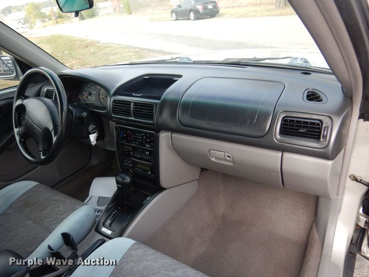 image for item KJ9010 2000 Subaru Forester  SUV