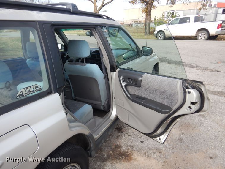 image for item KJ9010 2000 Subaru Forester  SUV