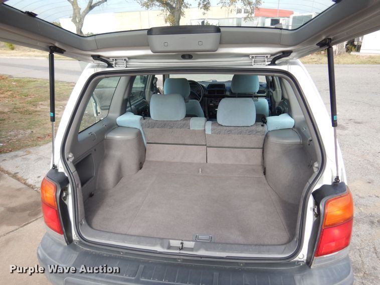 image for item KJ9010 2000 Subaru Forester  SUV