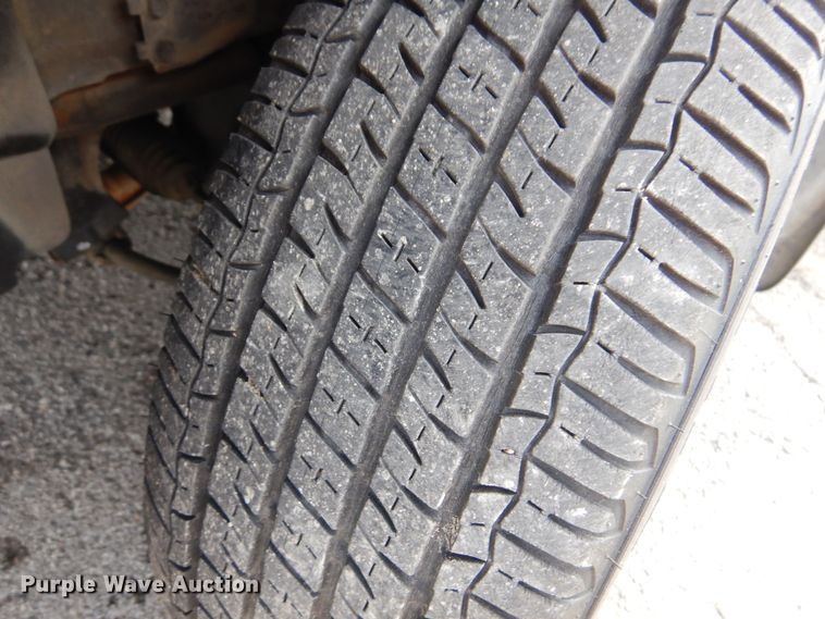 image for item KJ9010 2000 Subaru Forester  SUV