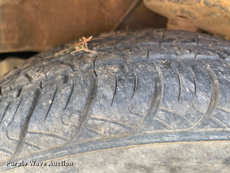 image for item KJ9707 1995 Geo Prizm