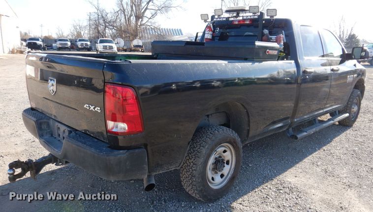 image for item KW9639 2017 Dodge Ram 2500HD  Crew Cab pickup truck