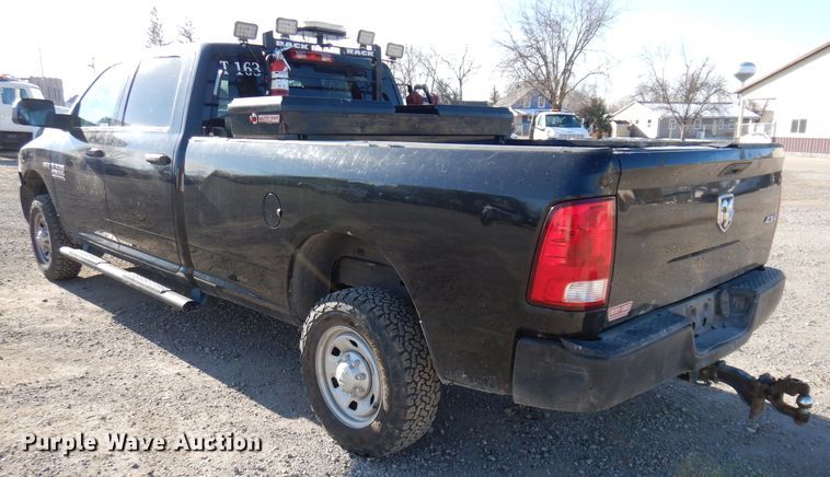 image for item KW9639 2017 Dodge Ram 2500HD  Crew Cab pickup truck