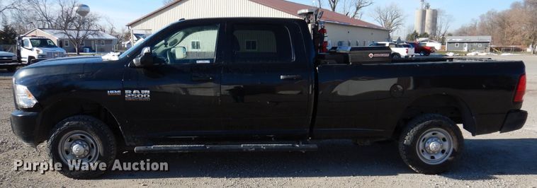 image for item KW9639 2017 Dodge Ram 2500HD  Crew Cab pickup truck