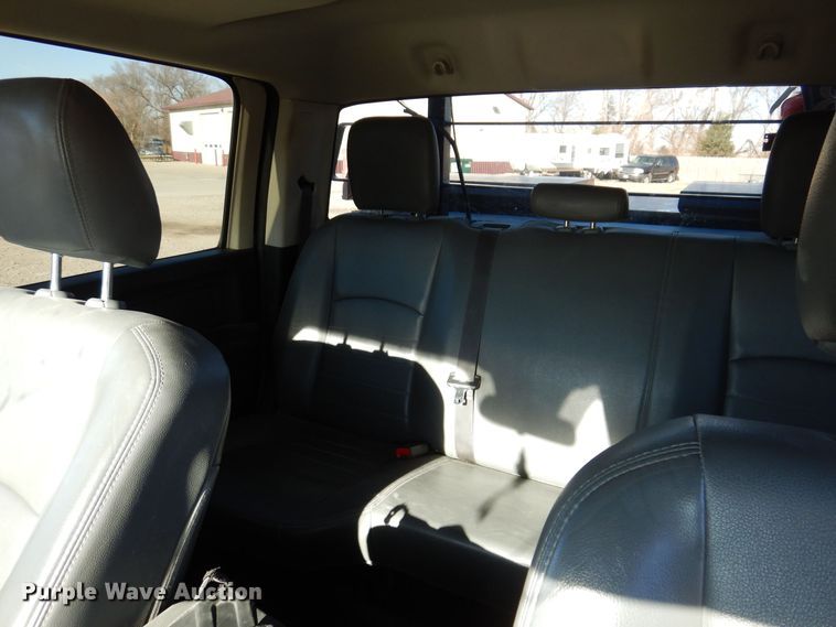 image for item KW9639 2017 Dodge Ram 2500HD  Crew Cab pickup truck