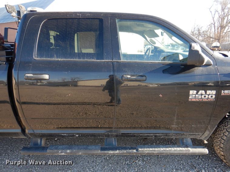 image for item KW9639 2017 Dodge Ram 2500HD  Crew Cab pickup truck