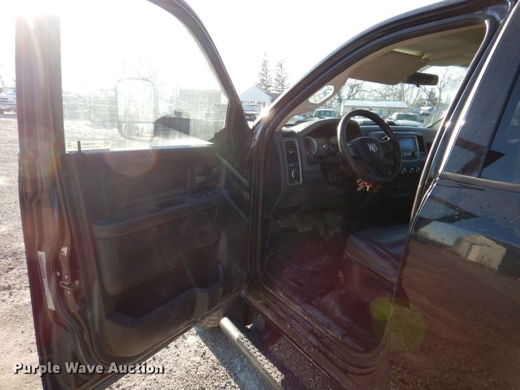 image for item KW9641 2017 Dodge Ram 2500HD  Crew Cab pickup truck