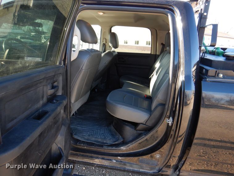 image for item KW9641 2017 Dodge Ram 2500HD  Crew Cab pickup truck