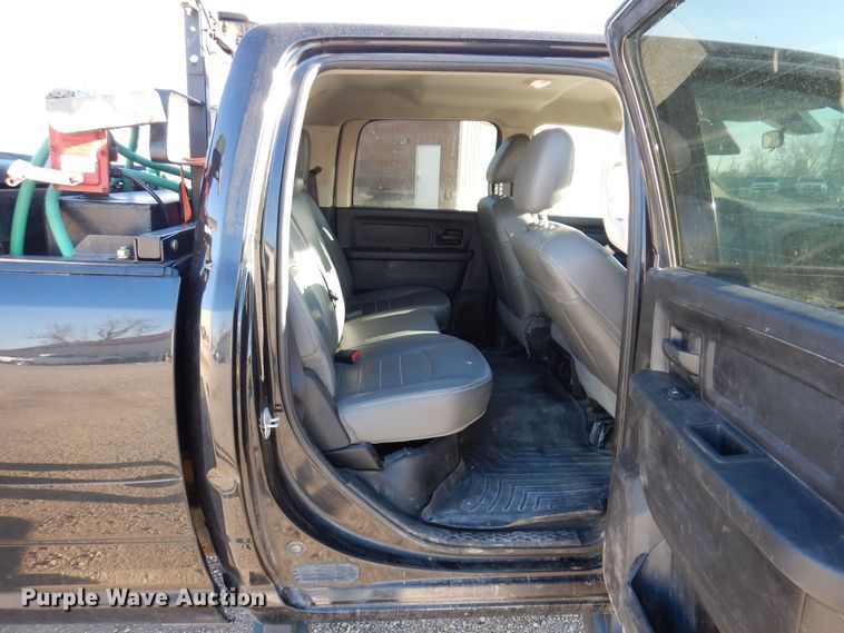 image for item KW9641 2017 Dodge Ram 2500HD  Crew Cab pickup truck