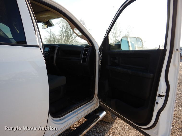 image for item KW9643 2018 Dodge Ram 2500HD  Crew Cab pickup truck