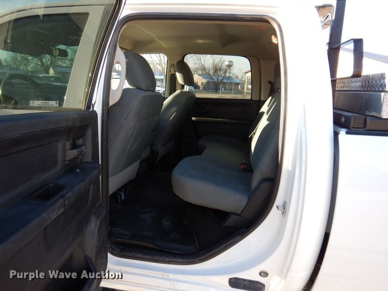 image for item KW9643 2018 Dodge Ram 2500HD  Crew Cab pickup truck