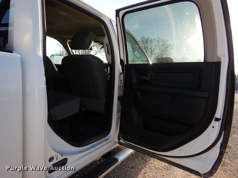 image for item KW9643 2018 Dodge Ram 2500HD  Crew Cab pickup truck