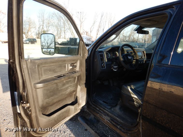 image for item KW9644 2017 Dodge Ram 2500HD  Crew Cab pickup truck