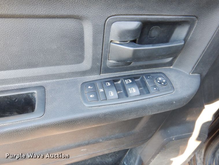 image for item KW9644 2017 Dodge Ram 2500HD  Crew Cab pickup truck