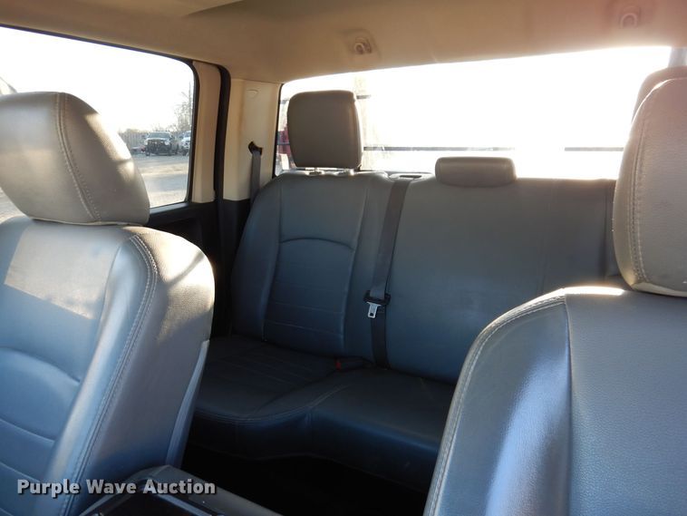 image for item KW9644 2017 Dodge Ram 2500HD  Crew Cab pickup truck