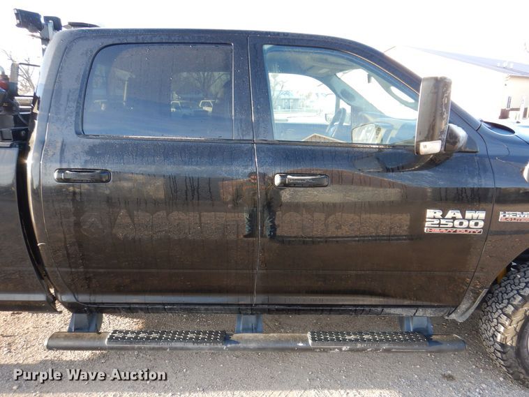 image for item KW9644 2017 Dodge Ram 2500HD  Crew Cab pickup truck