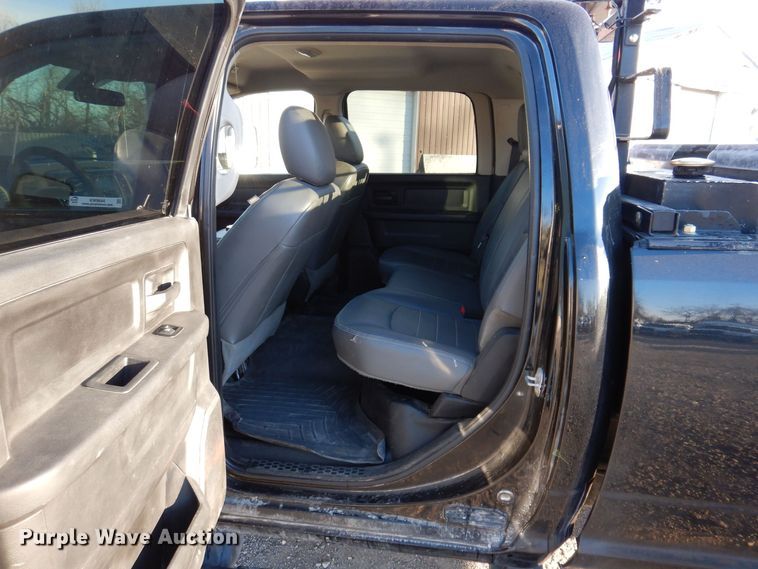 image for item KW9644 2017 Dodge Ram 2500HD  Crew Cab pickup truck