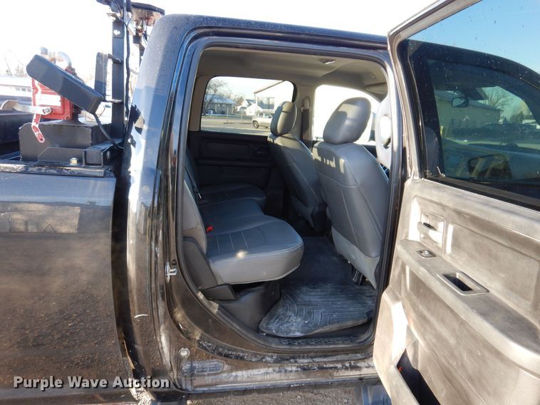 image for item KW9644 2017 Dodge Ram 2500HD  Crew Cab pickup truck