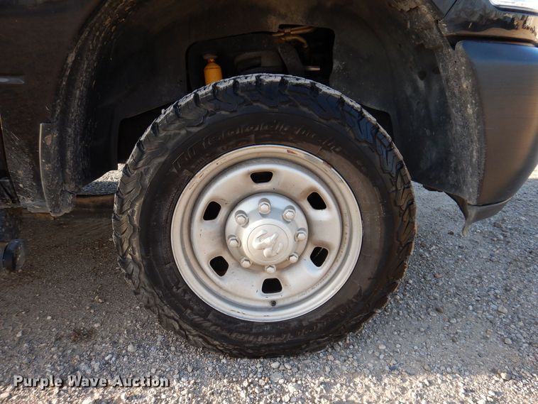 image for item KW9644 2017 Dodge Ram 2500HD  Crew Cab pickup truck