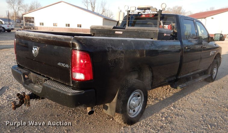 image for item KW9645 2017 Dodge Ram 2500HD  Crew Cab pickup truck