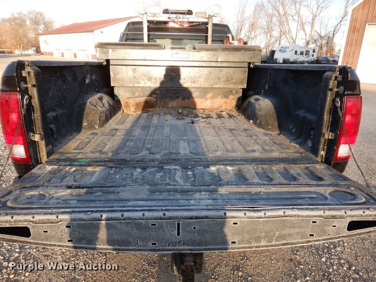 image for item KW9645 2017 Dodge Ram 2500HD  Crew Cab pickup truck