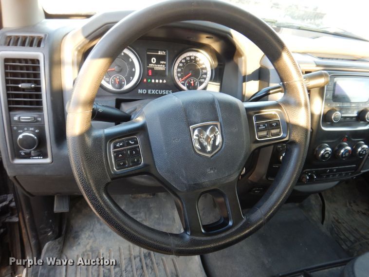 image for item KW9645 2017 Dodge Ram 2500HD  Crew Cab pickup truck