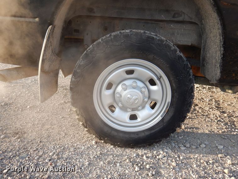 image for item KW9645 2017 Dodge Ram 2500HD  Crew Cab pickup truck