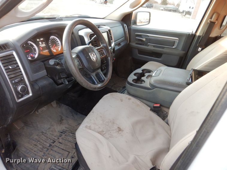 image for item KW9648 2016 Dodge Ram 2500HD  Crew Cab pickup truck