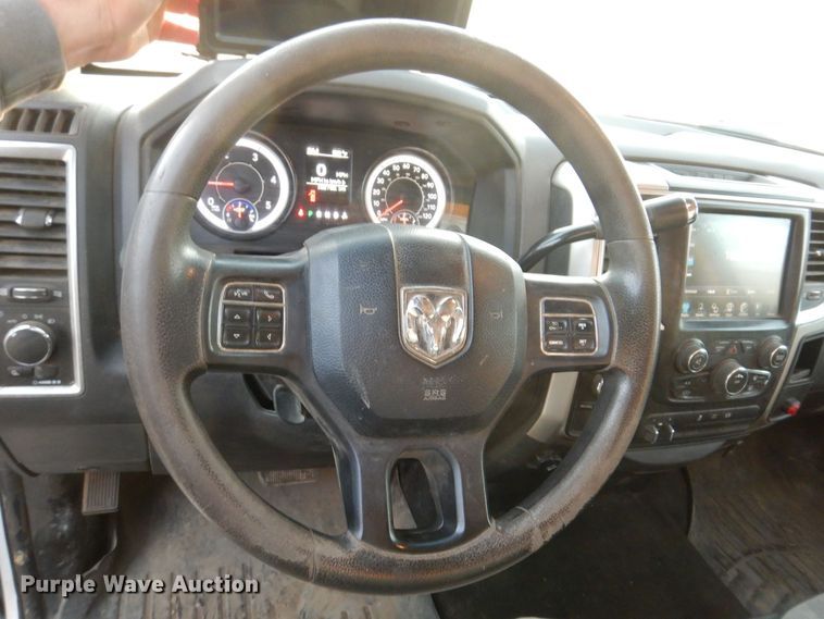 image for item KW9648 2016 Dodge Ram 2500HD  Crew Cab pickup truck