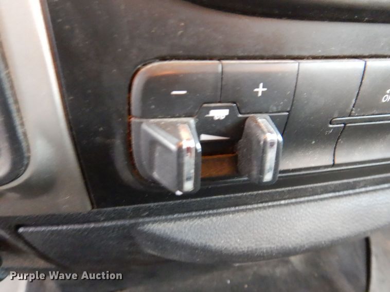 image for item KW9648 2016 Dodge Ram 2500HD  Crew Cab pickup truck