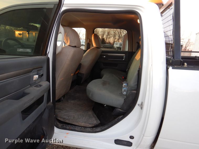 image for item KW9648 2016 Dodge Ram 2500HD  Crew Cab pickup truck