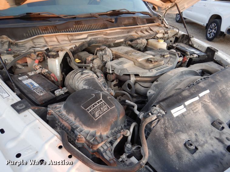 image for item KW9648 2016 Dodge Ram 2500HD  Crew Cab pickup truck