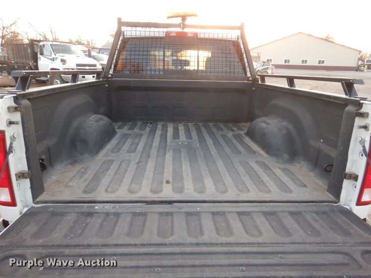 image for item KW9648 2016 Dodge Ram 2500HD  Crew Cab pickup truck