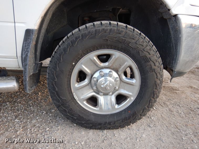 image for item KW9648 2016 Dodge Ram 2500HD  Crew Cab pickup truck