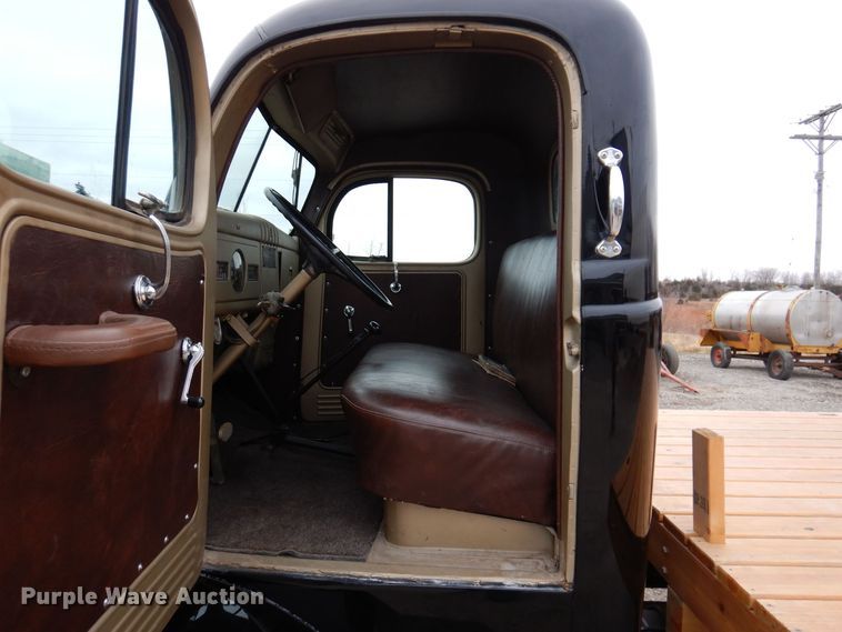 image for item KW9694 1947 Dodge WFMA38  flatbed truck