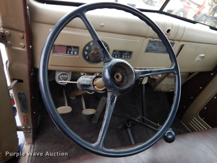 image for item KW9694 1947 Dodge WFMA38  flatbed truck