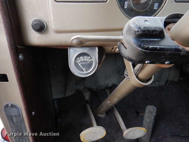 image for item KW9694 1947 Dodge WFMA38  flatbed truck