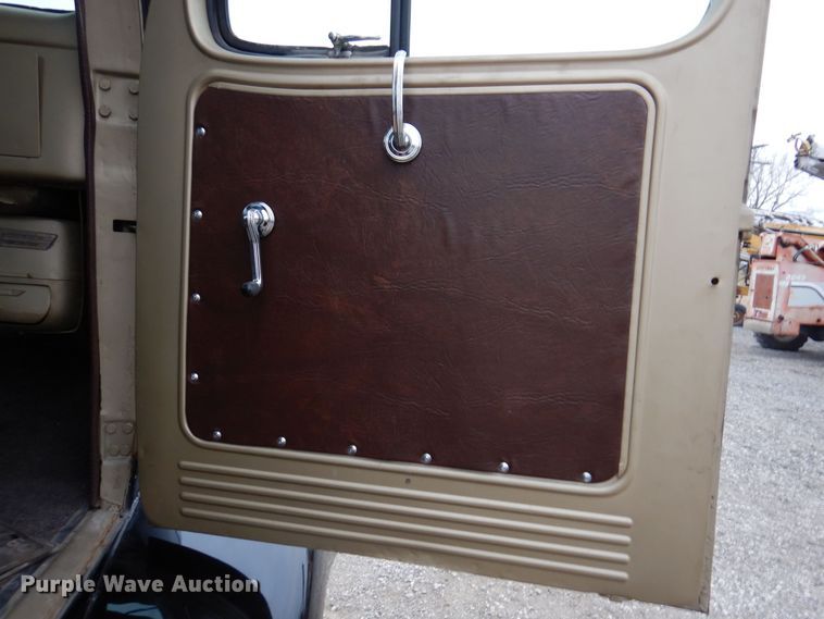 image for item KW9694 1947 Dodge WFMA38  flatbed truck