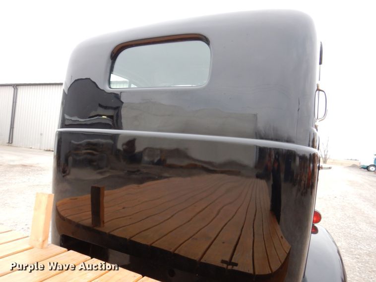 image for item KW9694 1947 Dodge WFMA38  flatbed truck