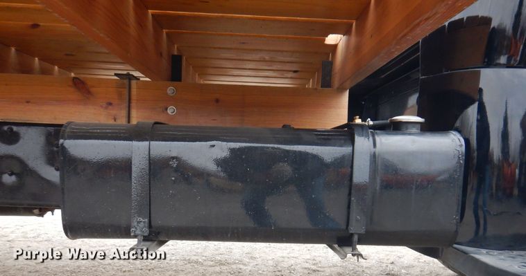 image for item KW9694 1947 Dodge WFMA38  flatbed truck