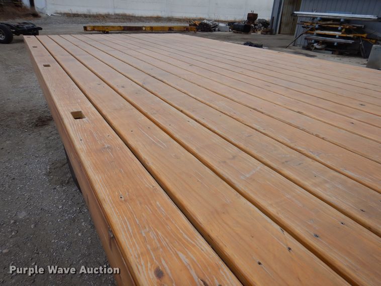 image for item KW9694 1947 Dodge WFMA38  flatbed truck