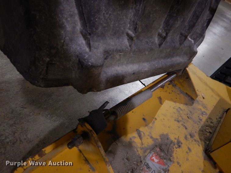 image for item KW9695 2016 Hustler Super Z  ZTR lawn mower