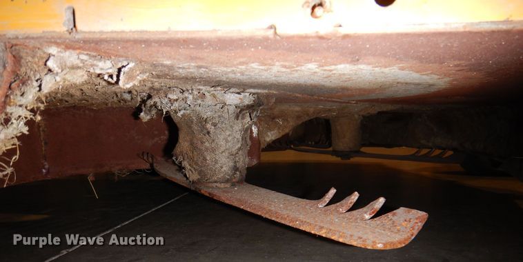 image for item KW9695 2016 Hustler Super Z  ZTR lawn mower