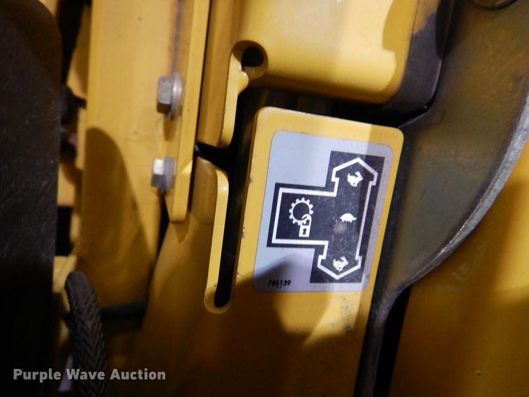 image for item KW9695 2016 Hustler Super Z  ZTR lawn mower