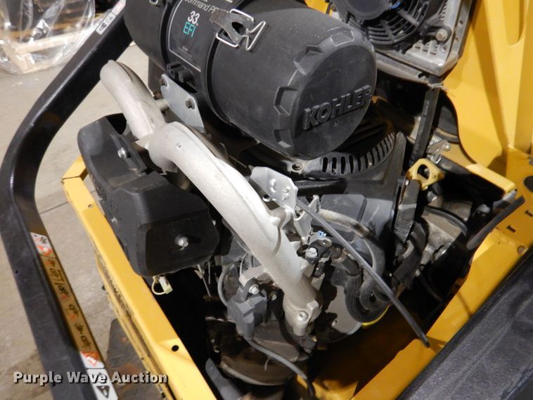 image for item KW9695 2016 Hustler Super Z  ZTR lawn mower