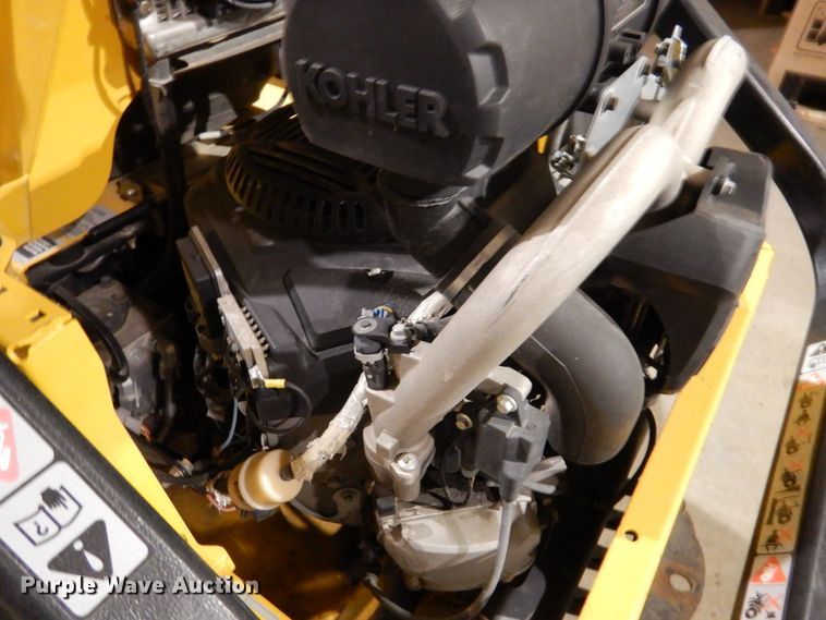 image for item KW9695 2016 Hustler Super Z  ZTR lawn mower