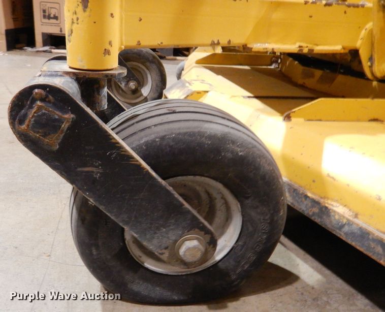 image for item KW9695 2016 Hustler Super Z  ZTR lawn mower