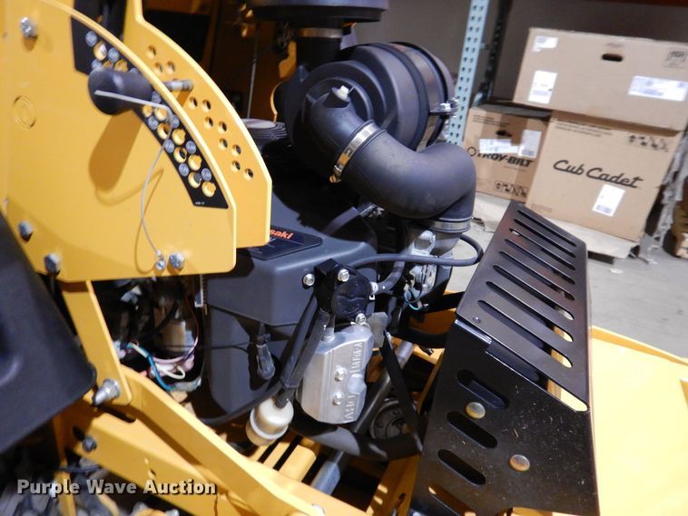 image for item KW9696 2021 Cub Cadet Pro X600  ZTR lawn mower