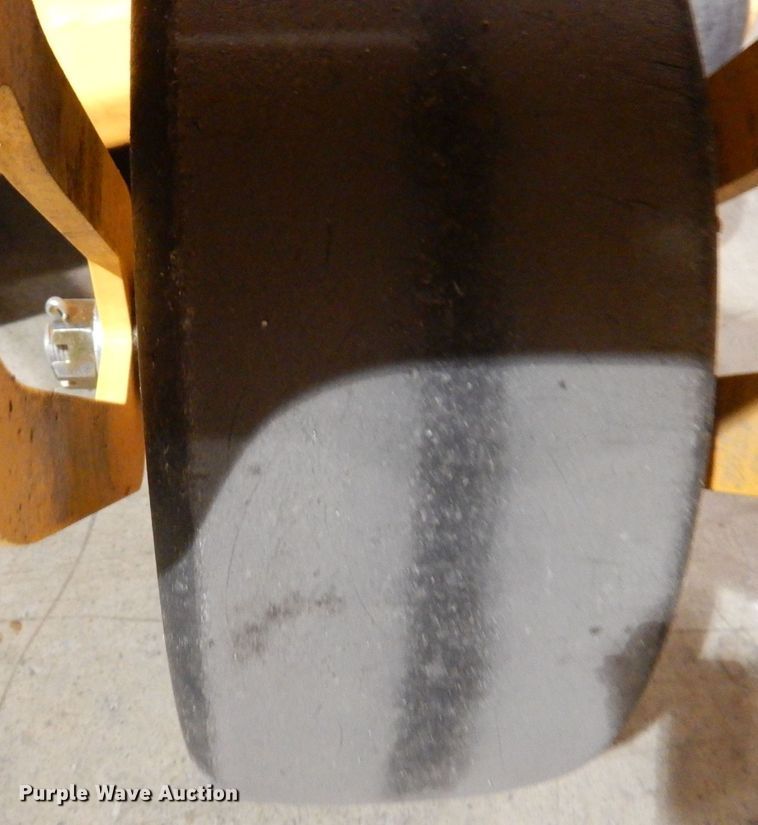 image for item KW9696 2021 Cub Cadet Pro X600  ZTR lawn mower