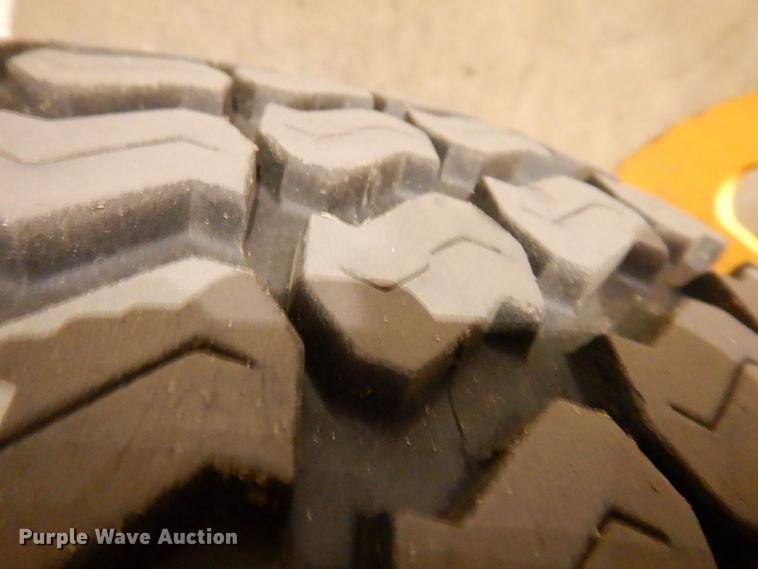 image for item KW9696 2021 Cub Cadet Pro X600  ZTR lawn mower